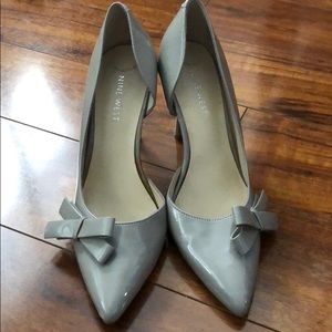 Nine West grey pumps with bow on side
